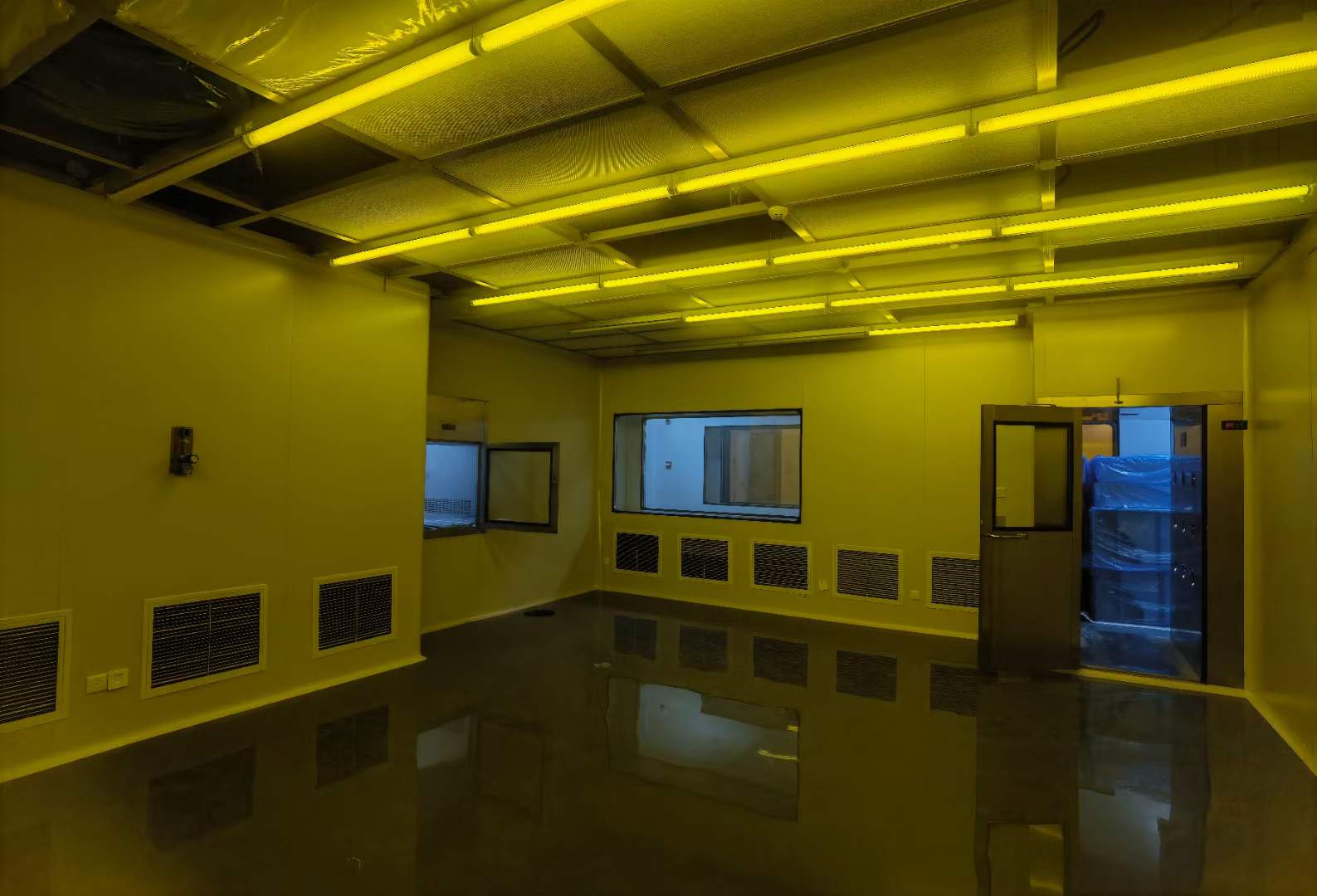 嘉興百級/千級光學潔凈室裝修工程