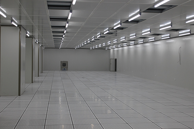 百級(jí)潔凈室裝修施工圖片